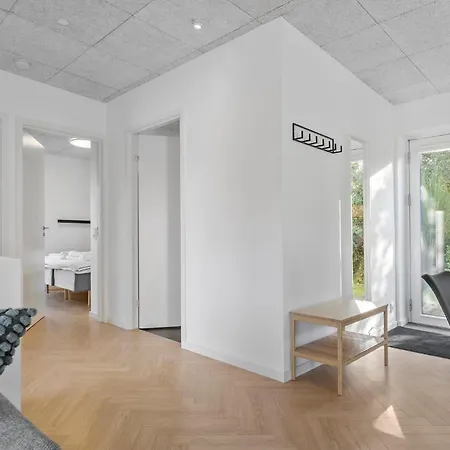 3 Bedroom Cozy In *